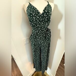 NWOT Kaleigh Floral Print V-Neck Jumpsuit